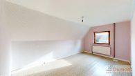 Gemütliches Einfamilienhaus mit schönem Garten, Terrasse und Garage in Leuna. - Zimmer 2 OG