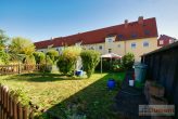 Attraktives Mehrfamilienhaus mit 3 Wohneinheiten und 5 Garagen – unvermietet und vielseitig nutzbar! - Garten