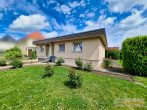 Hier beginnt Zuhause – gepflegter Bungalow mit Garten und vielseitigen Möglichkeiten in Merseburg - Süd/West Ansicht