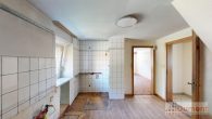 Sanierungsobjekt mit Potenzial in Schkortleben – Verwirklichen Sie Ihre eigenen Wohnideen! - Küche EG