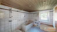 Sanierungsobjekt mit Potenzial in Schkortleben – Verwirklichen Sie Ihre eigenen Wohnideen! - Bad EG