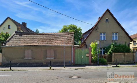 Vierseitenhof mit großem Grundstück, Nebengebäuden und viel Potenzial in Landsberg bei Halle., 06188 Landsberg, Einfamilienhaus