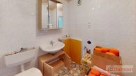 Vierseitenhof mit großem Grundstück, Nebengebäuden und viel Potenzial in Landsberg bei Halle. - WC EG