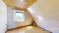 Natur pur genießen – familienfreundliches Zuhause mit viel Potenzial in Kötzschau nahe bei Leipzig! - Zimmer OG