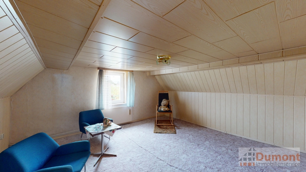 Zimmer 2 im OG (Treppenaufgang rechts)