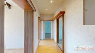 Zweifamilienhaus mit viel Potenzial und großem Grundstück mit zahlreichen Möglichkeiten. - Flur EG