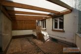 Geräumiges Einfamilienhaus zur verwirklichung Ihrer Träume in Leuna. - Terrasse im Hof