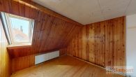 Geräumiges Einfamilienhaus zur verwirklichung Ihrer Träume in Leuna. - Zimmer 1 DG